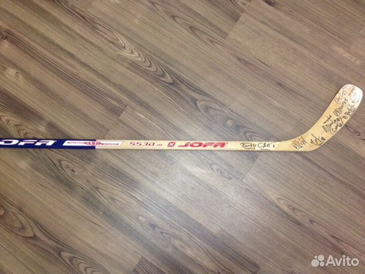 Клюшка с автографами всех хоккеистов Ак барс 2006