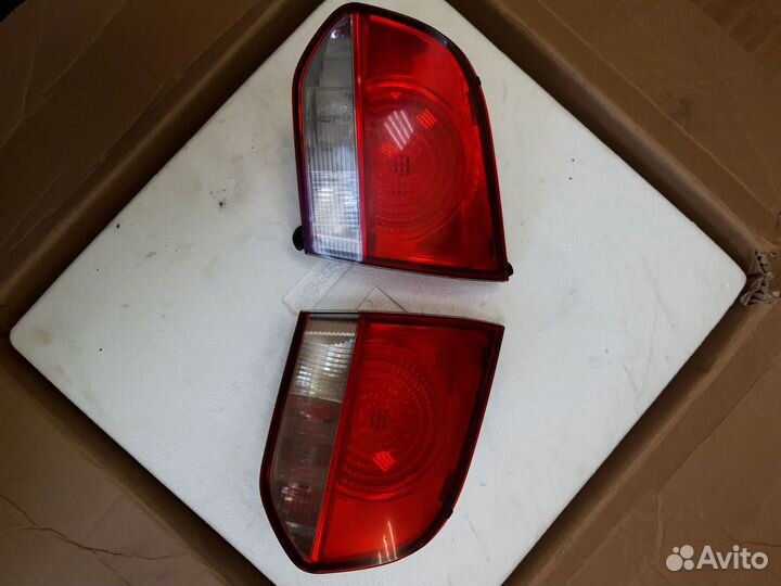 Комплект оригинальных задних фонарей для VW golf 6