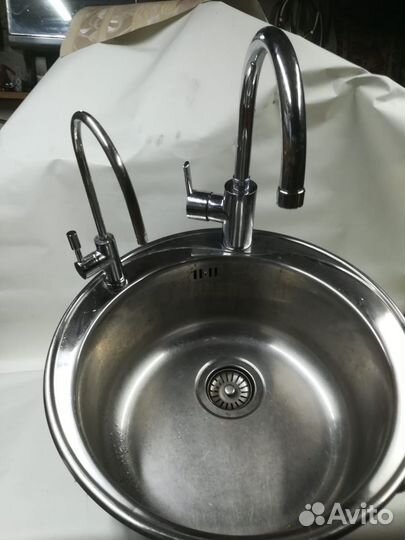 Мойка с кранами 50см