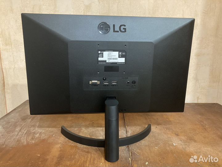 Монитор lg 22