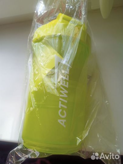 Бутылка шейкер 600мл