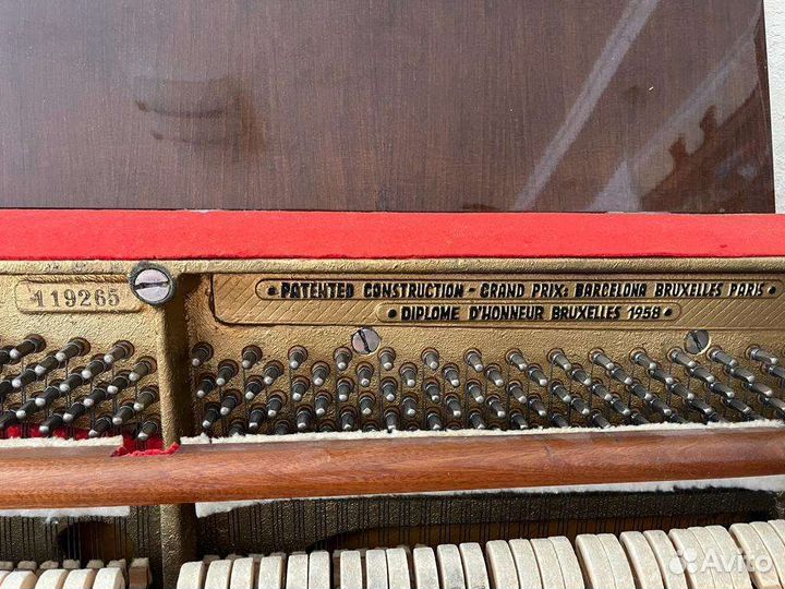 Фортепиано Пианино Petrof