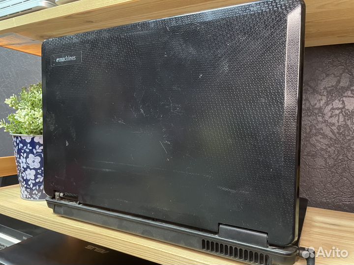 Ноутбук eMachines 15.6