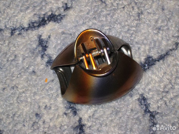 Заколки разные,невидимки разные