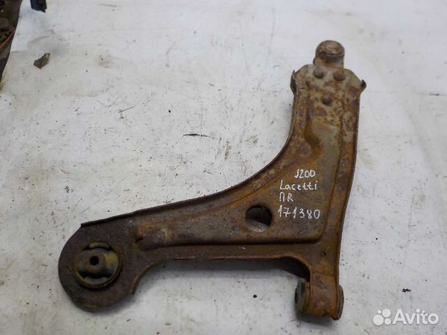 Рычаг передний правый Chevrole Lacetti