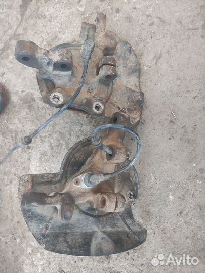 Кулаки поворотные Opel Omega A