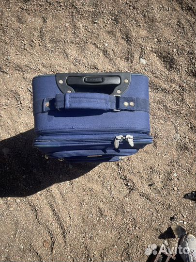 Чемодан на колесах