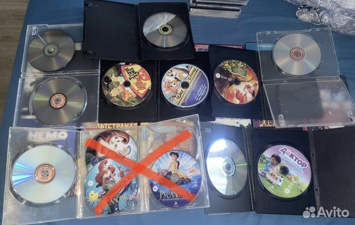 Много dvd дисков с мультиками