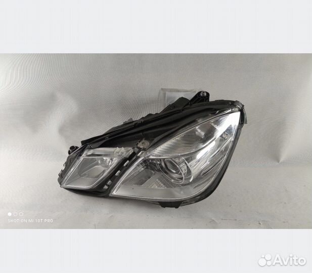 Mercedes E klasa 212 фара адаптивный xenon левая