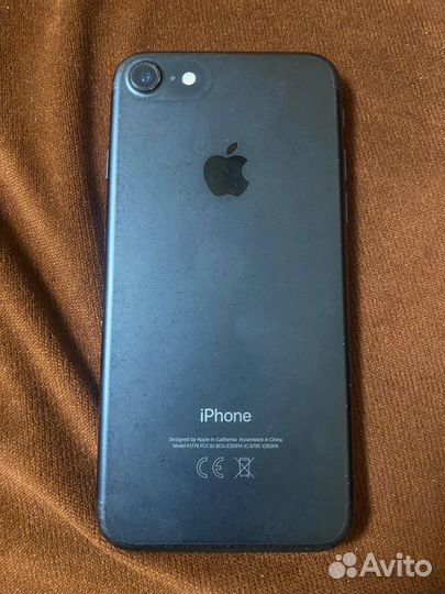 Телефон iPhone 7 32gb