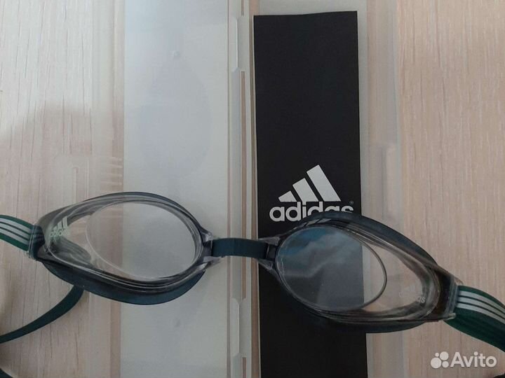 Очки для плавиния Adidas размер М (оригинал)