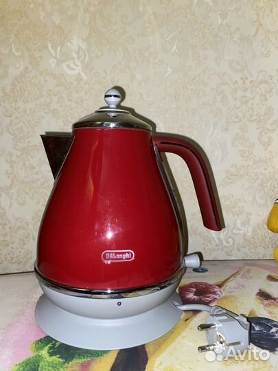 Чайник электрический delonghi