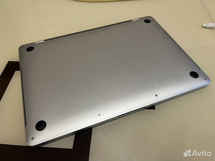 MacBook Pro 13 2018 i5 2.3GHz 8/256