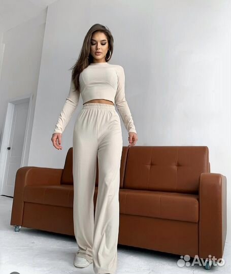 Костюм женский 42 44