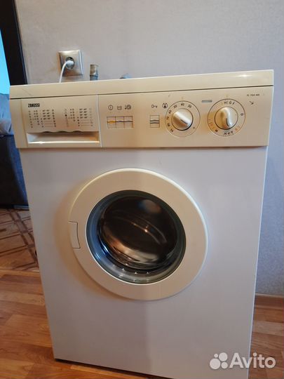 Продам стиральную машину Zanussi