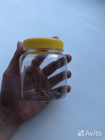 Банка пластиковая