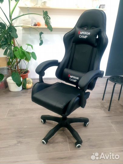 Игровое кресло Emperor Camp черное