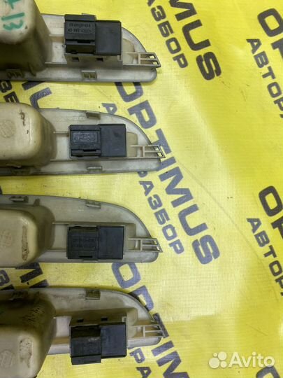 Кнопка стеклоподъемника задняя лев Chery Bonus A13