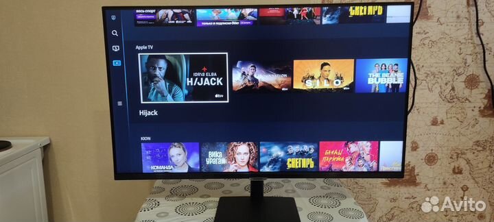 Смарт-монитор Samsung Smart M5 S32BM500EI