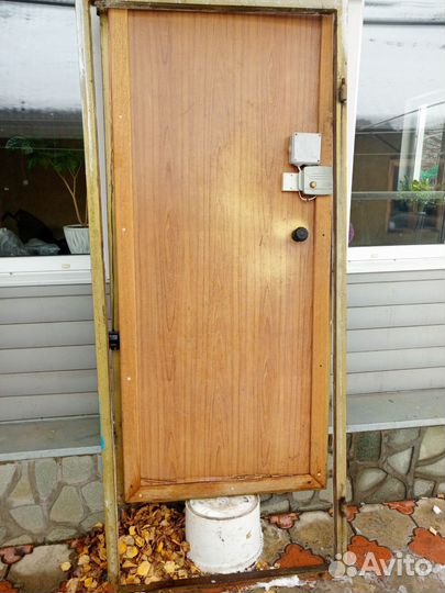 Металлическая дверь бу