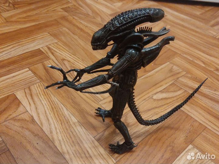 Фигурка Чужой