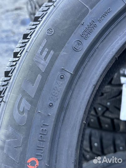 Triangle IcelynX TI501 215/55 R17 98T