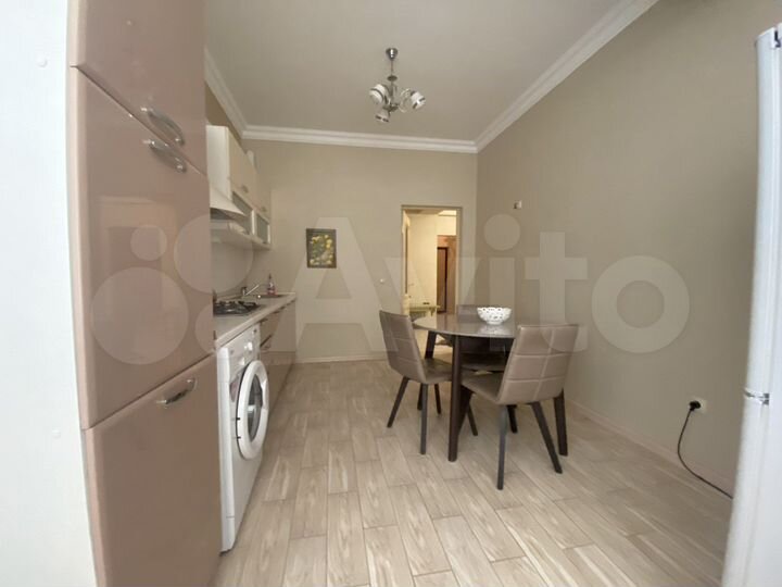 2-к. квартира, 65 м², 4/11 эт.