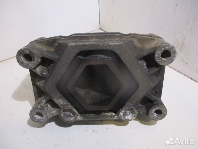 Подушка двс 74279385002 MAN-90 TGA 2002 MAN 819621