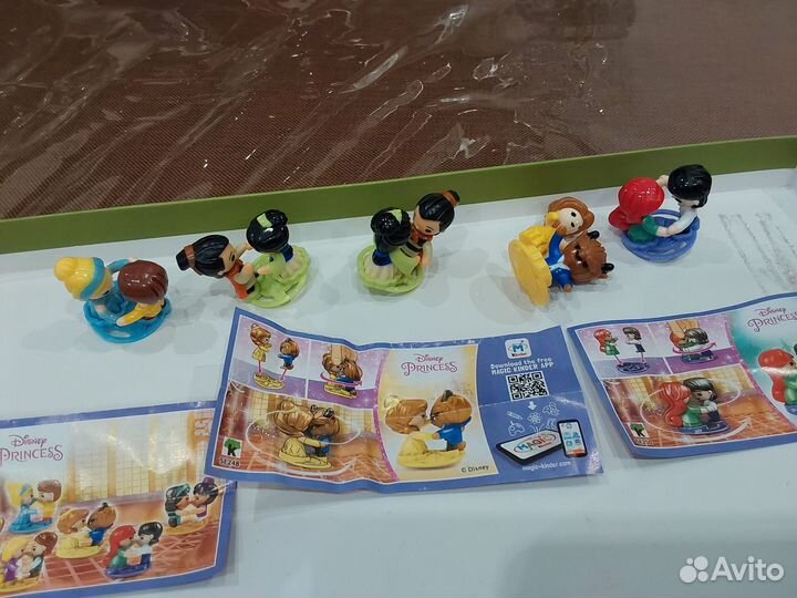 Киндер сюрприз Дисней Принцессы в танце