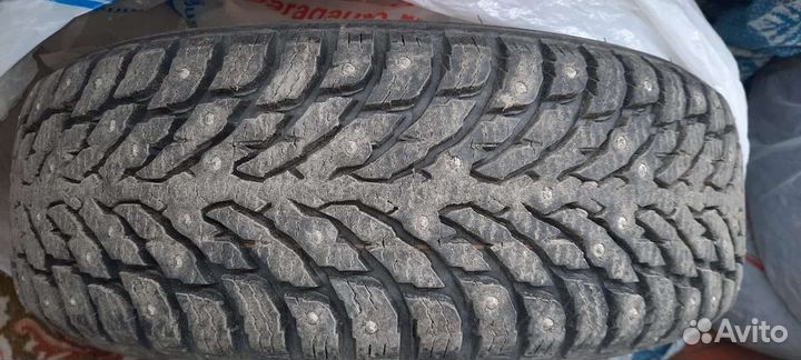 Nokian Tyres Hakkapeliitta 9 185/60 R15