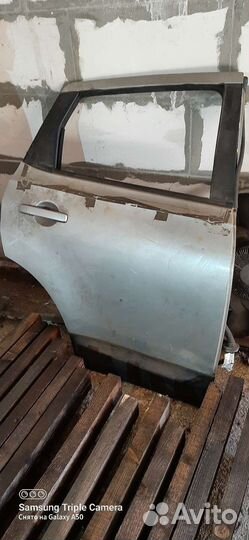 Задняя правая дверь ниссан кашкай 1поколение