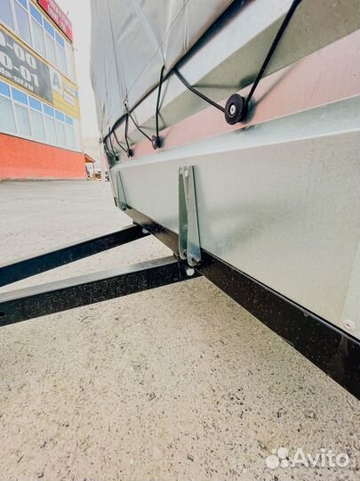 Легковой прицеп 