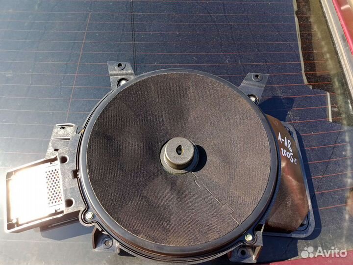 Сабвуфер Ауди А8 Д3. Audi A8 D3.2005г