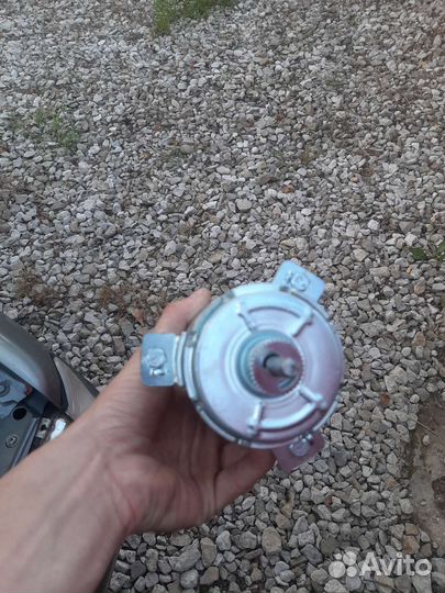 Моторчик вентилятора охлаждения радиатора Audi 80