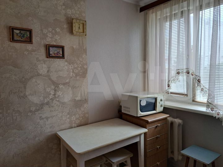 2-к. квартира, 50 м², 2/4 эт.