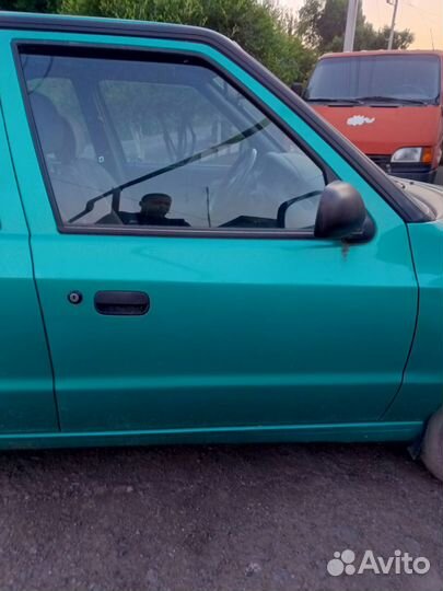 Дверь передняя правая Skoda Felicia 1.6л мт 1998г