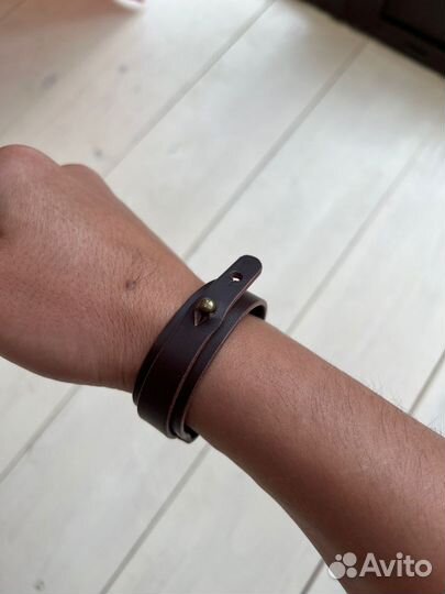 Кожаный браслет