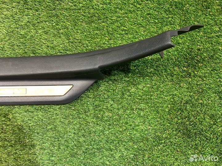 Накладка на порог задняя левая Toyota Camry XV40