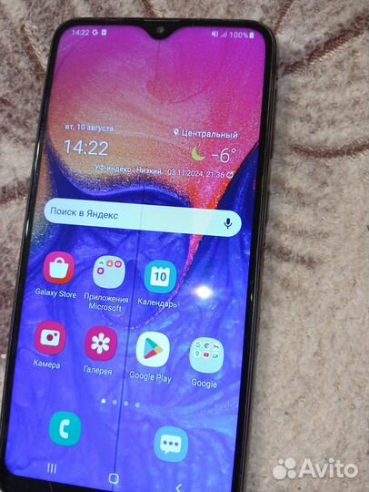 Samsung Galaxy A10, 4/32 ГБ