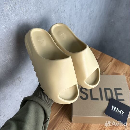 Adidas Yeezy Slide Desert Sand