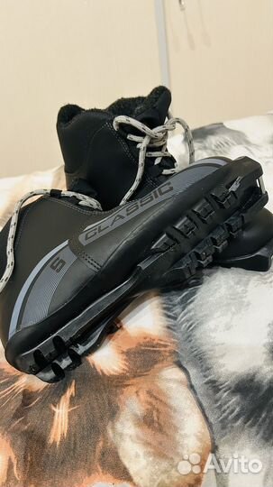 Лыжные ботинки