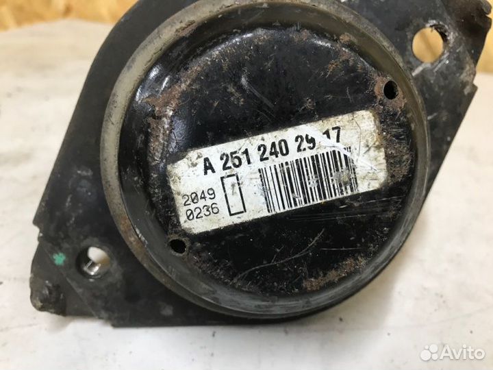 Подушка двигателя Mercedes Ml W164