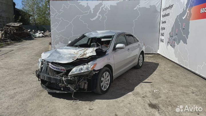 Фонарь задний наружный левый Toyota Camry (XV40) 8