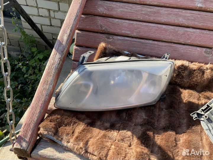 Фары на гранту