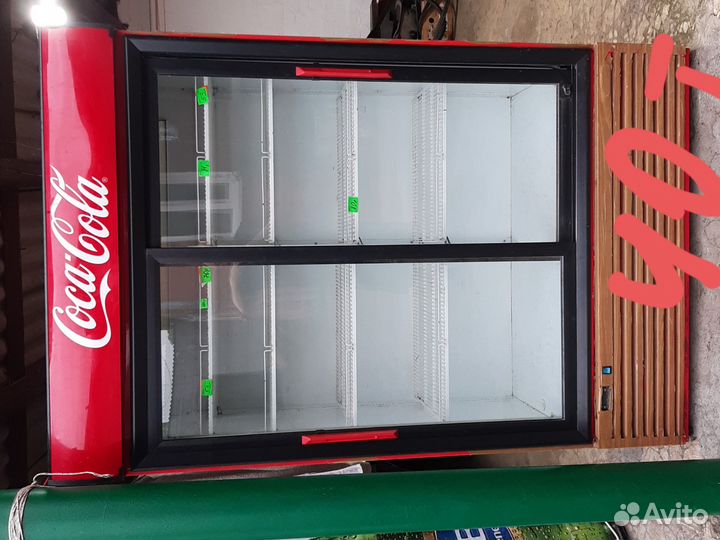 Холодильный шкаф