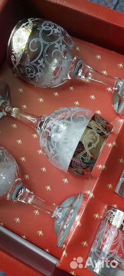 Новый набор рюмок, бокалов праздничный