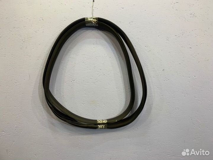 Уплотнитель проема двери задний правый Renault