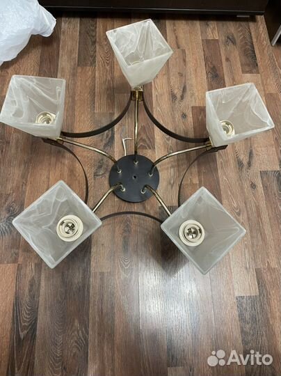 Люстра потолочная