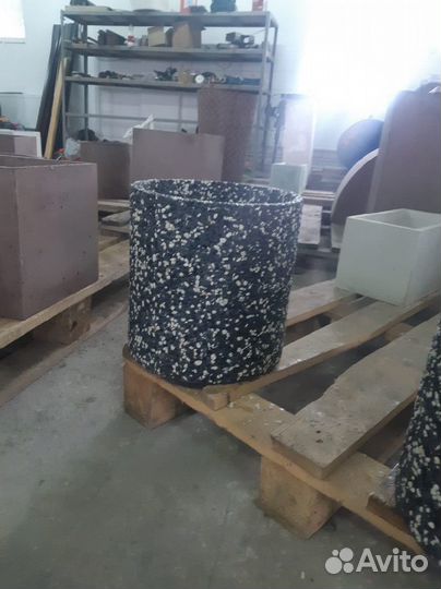 Бетонные изделия в наличии и на заказ