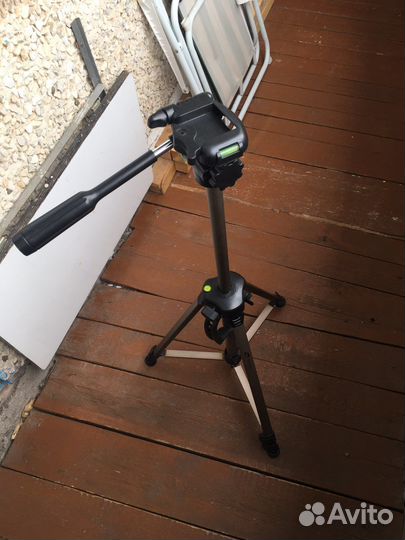 Штатив для фотоаппарата ECS 3530